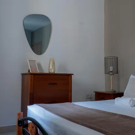 Newly Renovated In Apartment Gzira