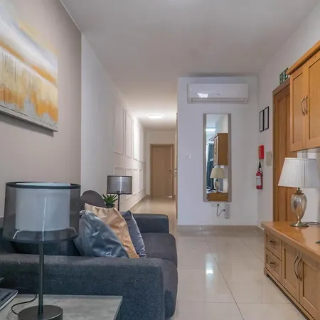 Newly Renovated In * Gzira